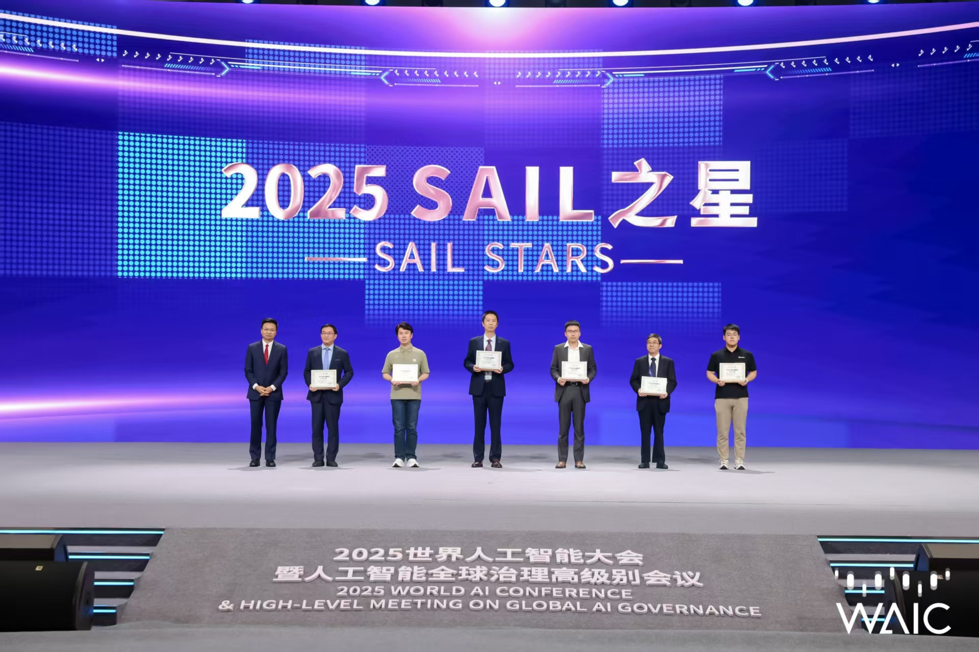 DB电竞官网-海信音响如何用“1/3体积”实现声场突围？